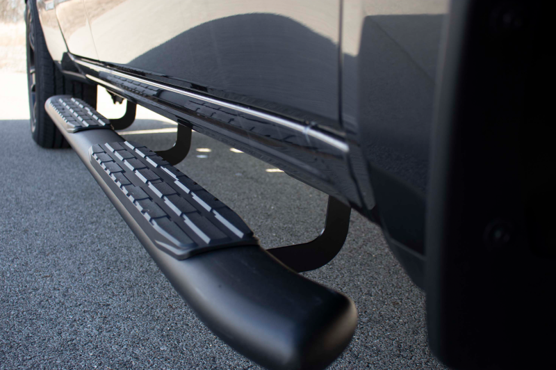 Dodge Ram 1500 Side Steps - Fishbone Offroad - 5-Inch Oval Tubes - Black Textured - `19-`27